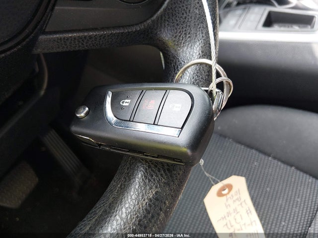 44953718 :رقم المزاد ، 2T3H1RFV4NW221045 vin ، 2022 Toyota Rav4 Le مزاد بيع