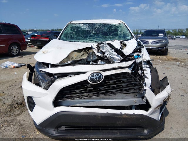 44953718 :رقم المزاد ، 2T3H1RFV4NW221045 vin ، 2022 Toyota Rav4 Le مزاد بيع