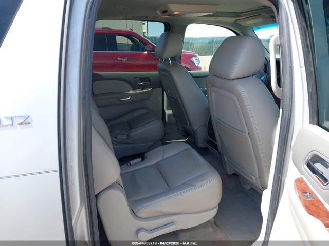 2011 Chevrolet Suburban 1500 Ltz მანქანა იყიდება აუქციონზე, vin: 1GNSKKE31BR259250, აუქციონის ნომერი: 44953719
