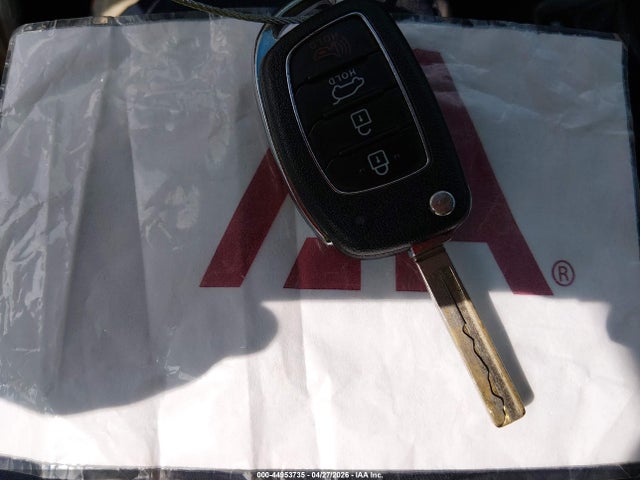 44953735 :رقم المزاد ، KM8SM4HF0HU220140 vin ، 2017 Hyundai Santa Fe Se مزاد بيع