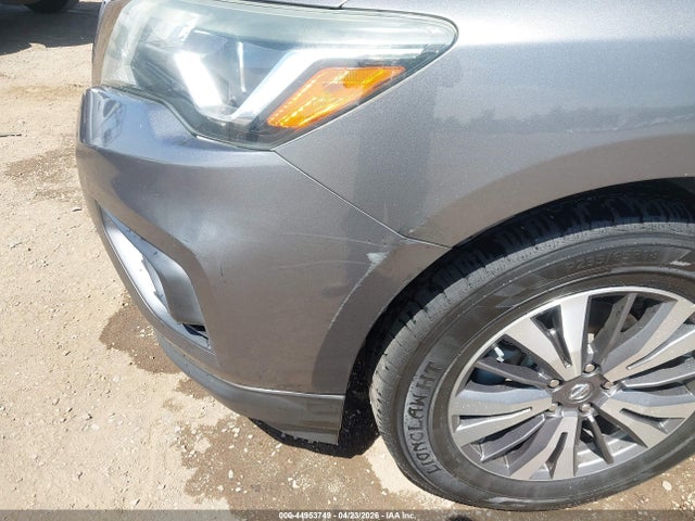 5N1DR2MN4JC611606 Nissan Pathfinder Sv