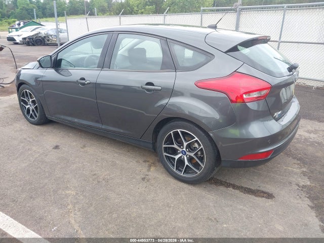 44953773 :رقم المزاد ، 1FADP3M25JL319328 vin ، 2018 Ford Focus Sel مزاد بيع