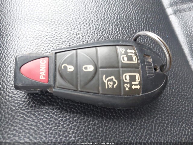 44953804 :رقم المزاد ، 2C4RC1BG9ER184348 vin ، 2014 Chrysler Town & Country Touring مزاد بيع