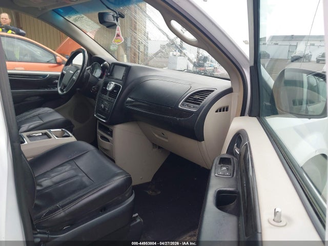 44953804 :رقم المزاد ، 2C4RC1BG9ER184348 vin ، 2014 Chrysler Town & Country Touring مزاد بيع