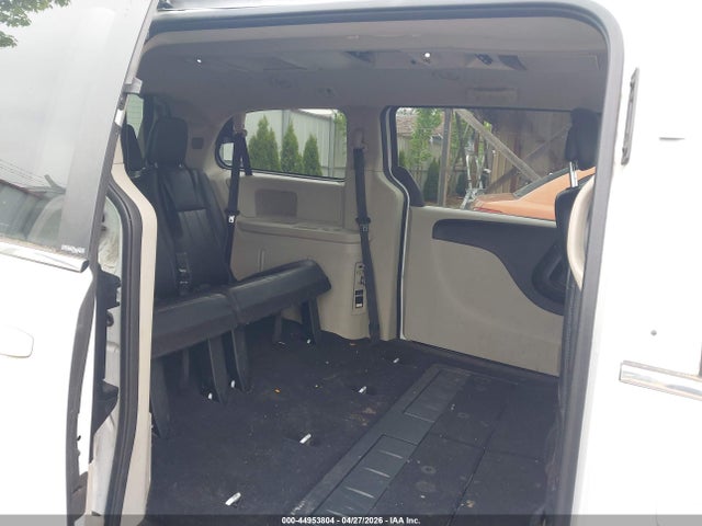 44953804 :رقم المزاد ، 2C4RC1BG9ER184348 vin ، 2014 Chrysler Town & Country Touring مزاد بيع