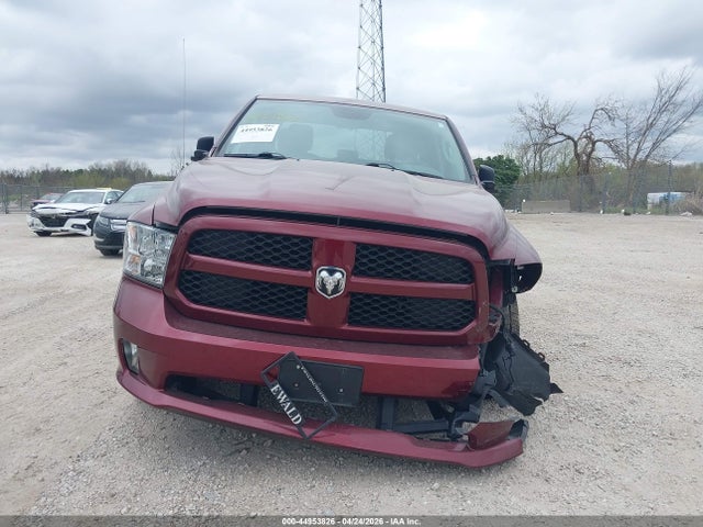 44953826 :رقم المزاد ، 1C6RR7FG0JS130173 vin ، 2018 Ram 1500 Express  4x4 6'4 Box مزاد بيع