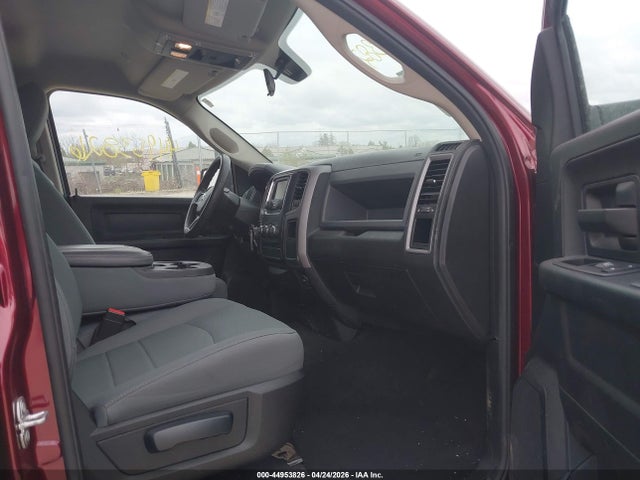 44953826 :رقم المزاد ، 1C6RR7FG0JS130173 vin ، 2018 Ram 1500 Express  4x4 6'4 Box مزاد بيع