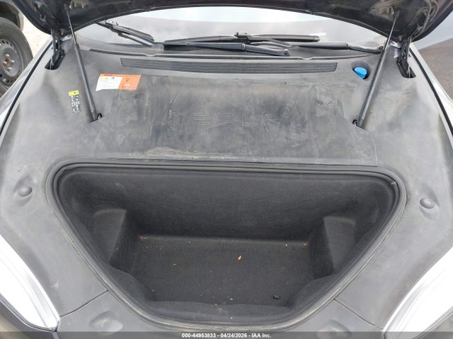 2018 Tesla Model S 100d/75d/p100d მანქანა იყიდება აუქციონზე, vin: 5YJSA1E27JF272151, აუქციონის ნომერი: 44953833