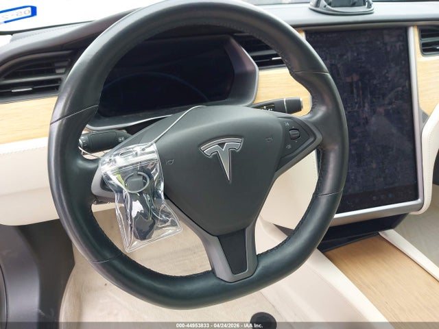 2018 Tesla Model S 100d/75d/p100d მანქანა იყიდება აუქციონზე, vin: 5YJSA1E27JF272151, აუქციონის ნომერი: 44953833