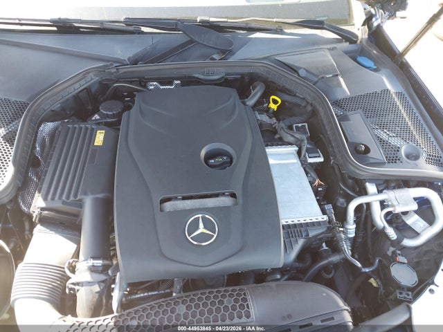 WDDWJ4KB2HF456061 Mercedes-Benz C 300 4matic