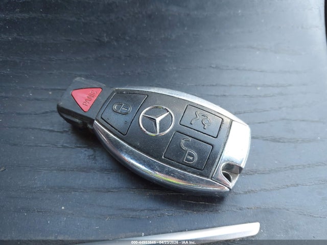 WDDWJ4KB2HF456061 Mercedes-Benz C 300 4matic
