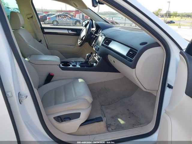 Продажа на аукционе авто 2012 Volkswagen Touareg Vr6 Sport, vin: WVGEF9BPXCD010854, номер лота: 44953854