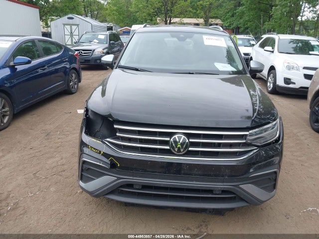 2024 Volkswagen Tiguan 2.0t Wolfsburg Edition მანქანა იყიდება აუქციონზე, vin: 3VV5B7AX8RM227193, აუქციონის ნომერი: 44953857