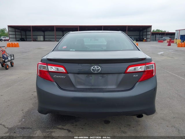 44953864 :رقم المزاد ، 4T1BF1FK0EU804798 vin ، 2014 Toyota Camry Se Sport مزاد بيع