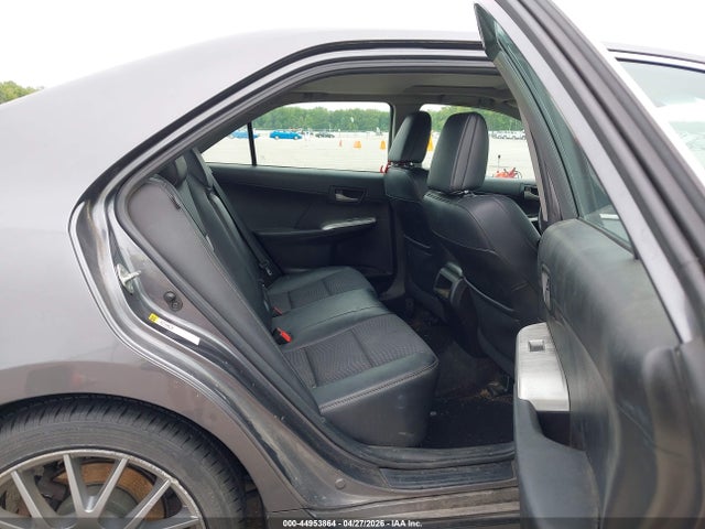 44953864 :رقم المزاد ، 4T1BF1FK0EU804798 vin ، 2014 Toyota Camry Se Sport مزاد بيع