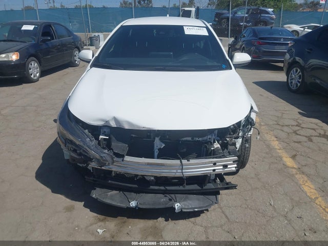 JTND4MBE3N3169517 Toyota COROLLA SE
