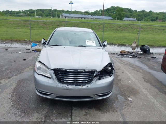 44953926 :رقم المزاد ، 1C3CCBCG7EN125424 vin ، 2014 Chrysler 200 Limited مزاد بيع