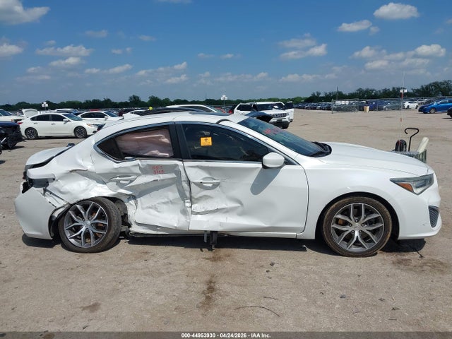 44953930 :رقم المزاد ، 19UDE2F78KA007831 vin ، 2019 Acura Ilx Premium Package/technology Package مزاد بيع