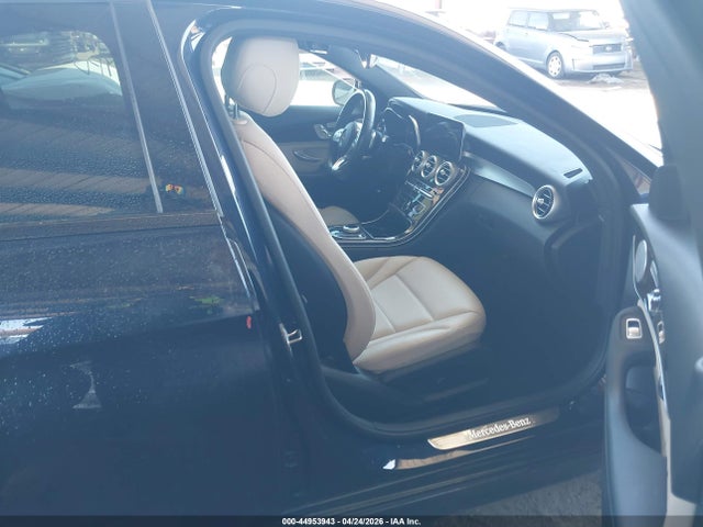 55SWF8DB3KU284911 Mercedes-Benz C 300