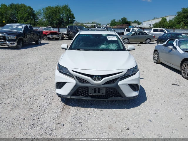 2020 Toyota Camry Se მანქანა იყიდება აუქციონზე, vin: 4T1G11AK4LU943874, აუქციონის ნომერი: 44954019