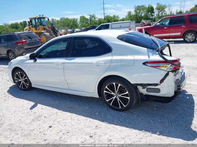 2020 Toyota Camry Se მანქანა იყიდება აუქციონზე, vin: 4T1G11AK4LU943874, აუქციონის ნომერი: 44954019