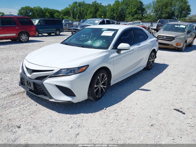 2020 Toyota Camry Se მანქანა იყიდება აუქციონზე, vin: 4T1G11AK4LU943874, აუქციონის ნომერი: 44954019