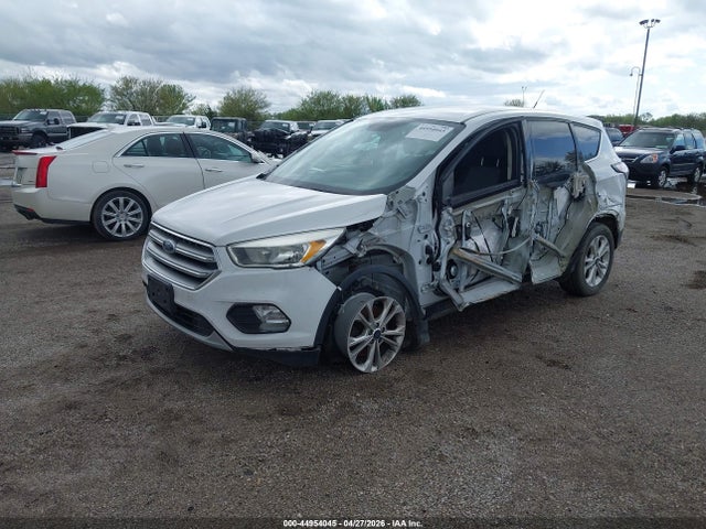 Ford ESCAPE SE 2017 1FMCU9GD6HUD06361 Image 2