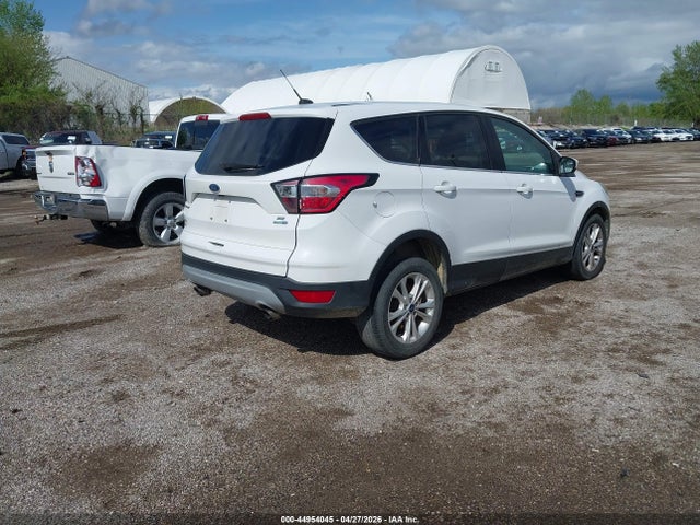 Ford ESCAPE SE 2017 1FMCU9GD6HUD06361 Image 4