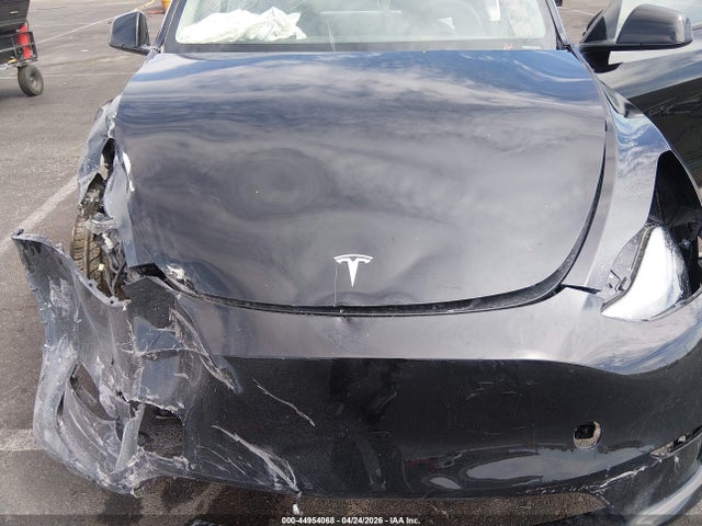 44954068 :رقم المزاد ، 7SAYGDED9PF932763 vin ، 2023 Tesla Model Y Rwd مزاد بيع