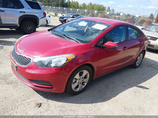 KIA FORTE LX 2015 KNAFX4A69F5425614 Image 2