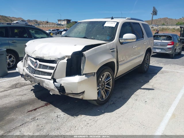 2013 Cadillac Escalade Premium მანქანა იყიდება აუქციონზე, vin: 1GYS4CEF1DR210517, აუქციონის ნომერი: 44954079
