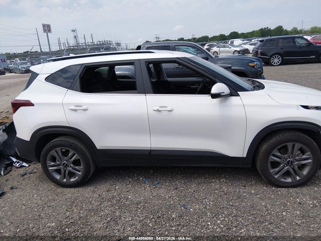 Продаж на аукціоні авто 2023 Kia Seltos S, vin: KNDEU2AA6P7461296, номер лоту: 44954090