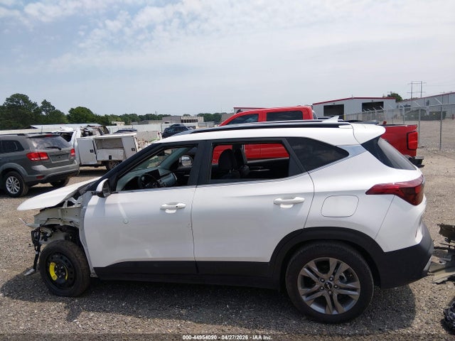 Продаж на аукціоні авто 2023 Kia Seltos S, vin: KNDEU2AA6P7461296, номер лоту: 44954090