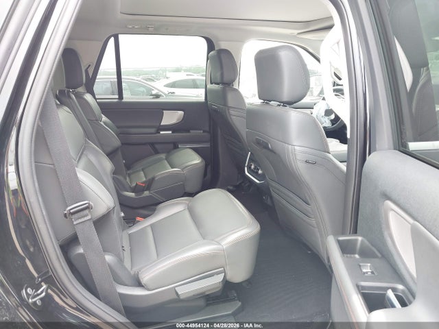 Ford Expedition Active 2025 1FMJU1H8XSEA17138 Image 8