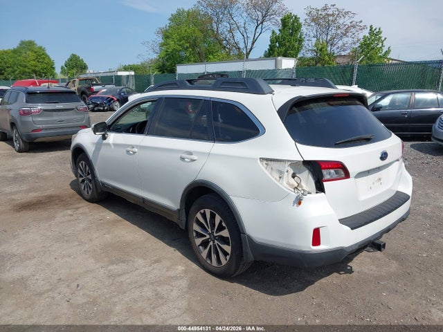 44954131 :رقم المزاد ، 4S4BSANC3F3335395 vin ، 2015 Subaru Outback 2.5i Limited مزاد بيع