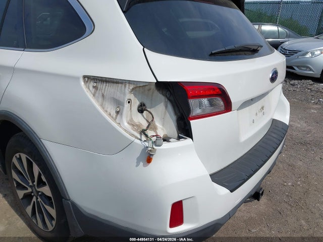 44954131 :رقم المزاد ، 4S4BSANC3F3335395 vin ، 2015 Subaru Outback 2.5i Limited مزاد بيع