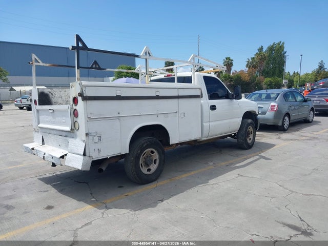 2004 Gmc Sierra 2500hd Work Truck მანქანა იყიდება აუქციონზე, vin: 1GTHC24U54E270062, აუქციონის ნომერი: 44954141