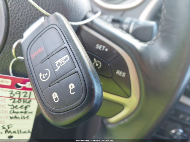 Продажа на аукционе авто 2016 Jeep Cherokee Latitude, vin: 1C4PJMCS2GW130773, номер лота: 44954161