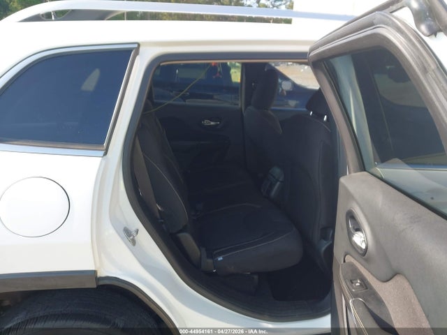 Продажа на аукционе авто 2016 Jeep Cherokee Latitude, vin: 1C4PJMCS2GW130773, номер лота: 44954161