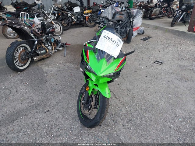 44954181 :رقم المزاد ، ML5EXGH12RDA23774 vin ، 2024 Kawasaki Ex500 H مزاد بيع