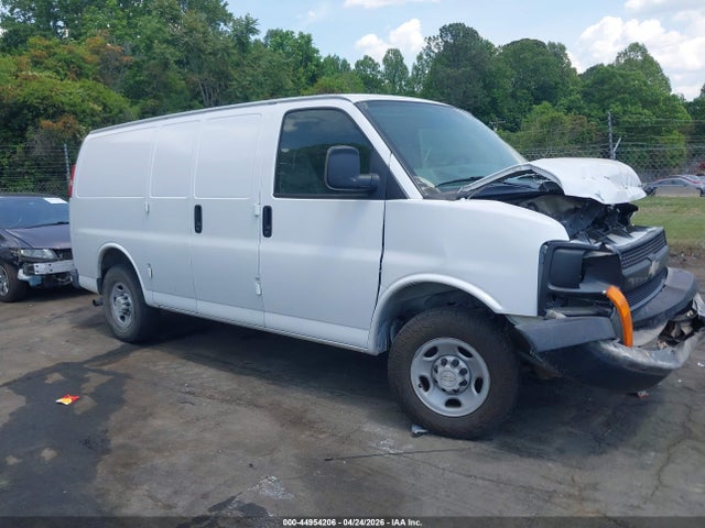 44954206 :رقم المزاد ، 1GCGG25V171122686 vin ، 2007 Chevrolet Express Work Van مزاد بيع