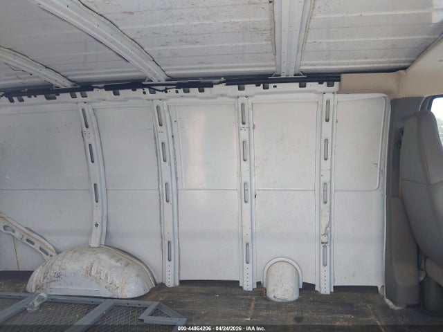 44954206 :رقم المزاد ، 1GCGG25V171122686 vin ، 2007 Chevrolet Express Work Van مزاد بيع