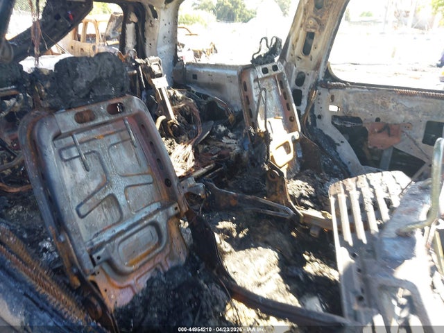 44954210 :رقم المزاد ، 1GNUKCE08AR144616 vin ، 2010 Chevrolet Tahoe Ltz مزاد بيع
