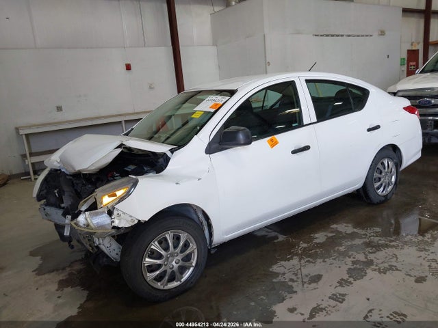 Nissan Versa 1.6 S 2015 3N1CN7AP8FL911629 Image 2