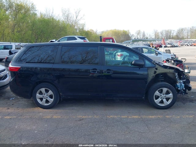 Aukcja sprzedaży 2017 Toyota Sienna L 7 Passenger, vin: 5TDZZ3DC5HS887560, numer aukcji: 44954266