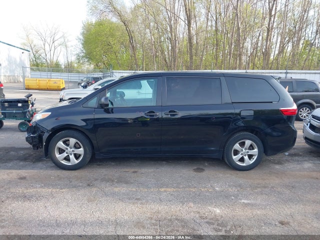 Aukcja sprzedaży 2017 Toyota Sienna L 7 Passenger, vin: 5TDZZ3DC5HS887560, numer aukcji: 44954266