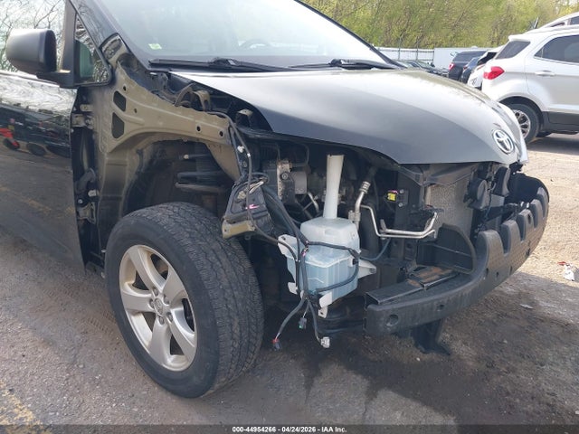 Aukcja sprzedaży 2017 Toyota Sienna L 7 Passenger, vin: 5TDZZ3DC5HS887560, numer aukcji: 44954266