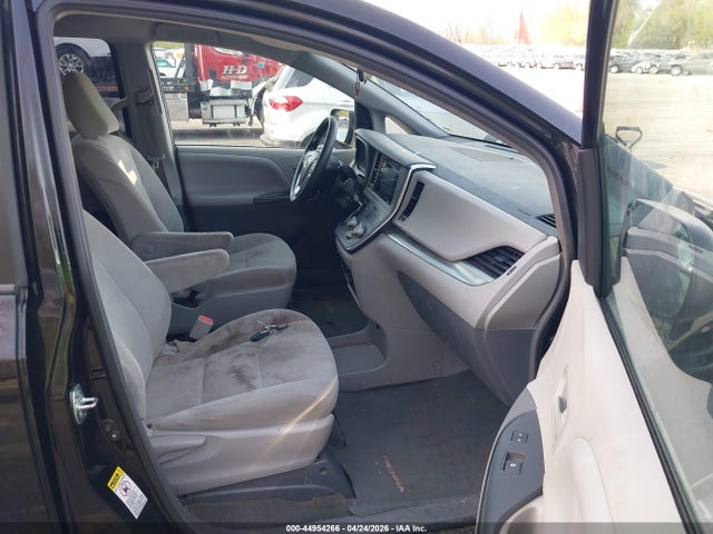 Aukcja sprzedaży 2017 Toyota Sienna L 7 Passenger, vin: 5TDZZ3DC5HS887560, numer aukcji: 44954266