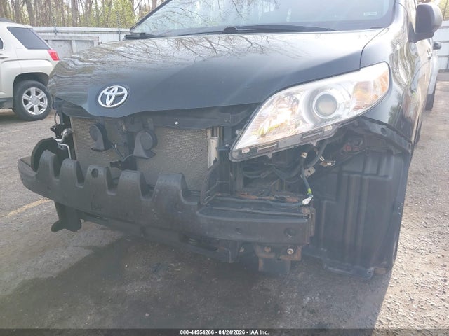 Aukcja sprzedaży 2017 Toyota Sienna L 7 Passenger, vin: 5TDZZ3DC5HS887560, numer aukcji: 44954266