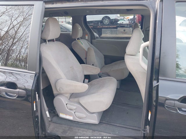Aukcja sprzedaży 2017 Toyota Sienna L 7 Passenger, vin: 5TDZZ3DC5HS887560, numer aukcji: 44954266